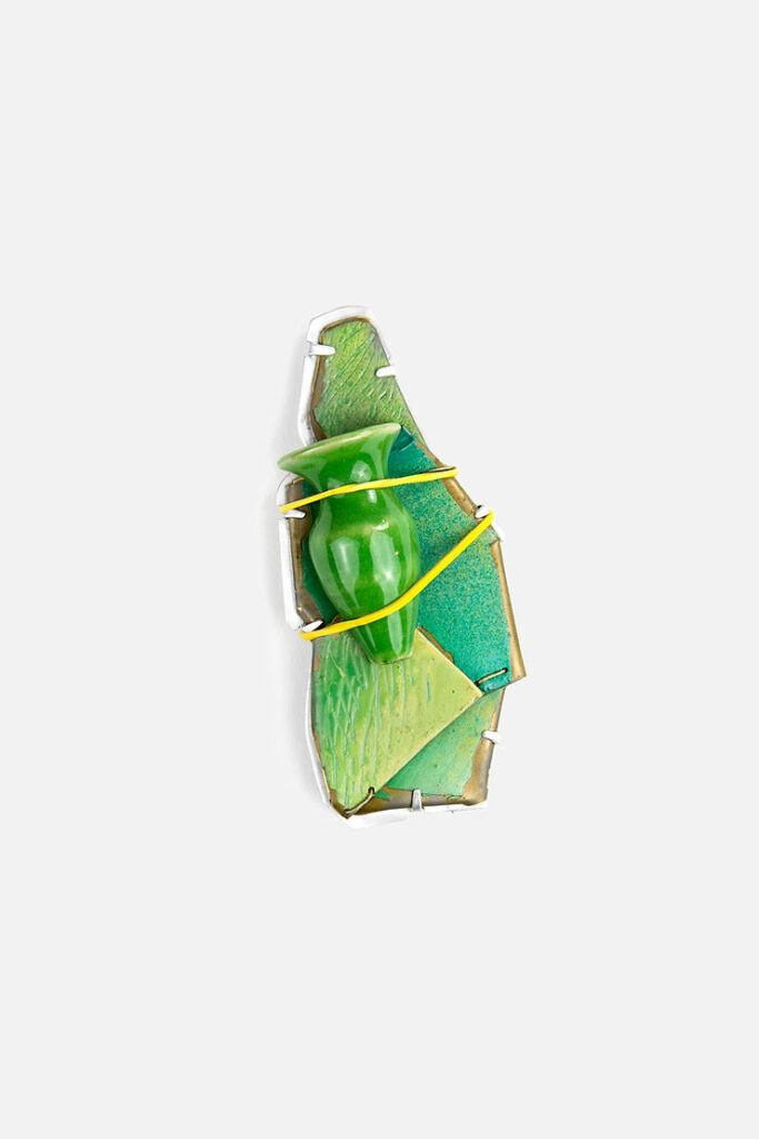 Brooch #109, 2018, Anat Aboucaya Grozovski