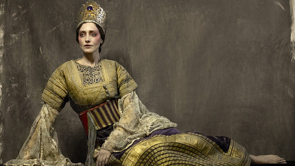 Photo: Vangelis Kyris | Grand Dress (El-Keswa-el-Kbira or Berberisca dress), Rabbat, Morocco, early 20th century; silk velvet, cotton and gilded metal-thread embroidery. Bridal tiara, Casablanca, Morocco, 20th century; gold-covered alpaca, beads, rhinestones | Model: Shirley Bouganim for Yuli