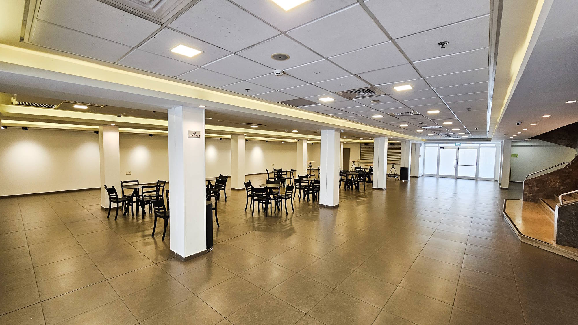 מבואת אולם קלצ'קין. צילום: טל איז'ק