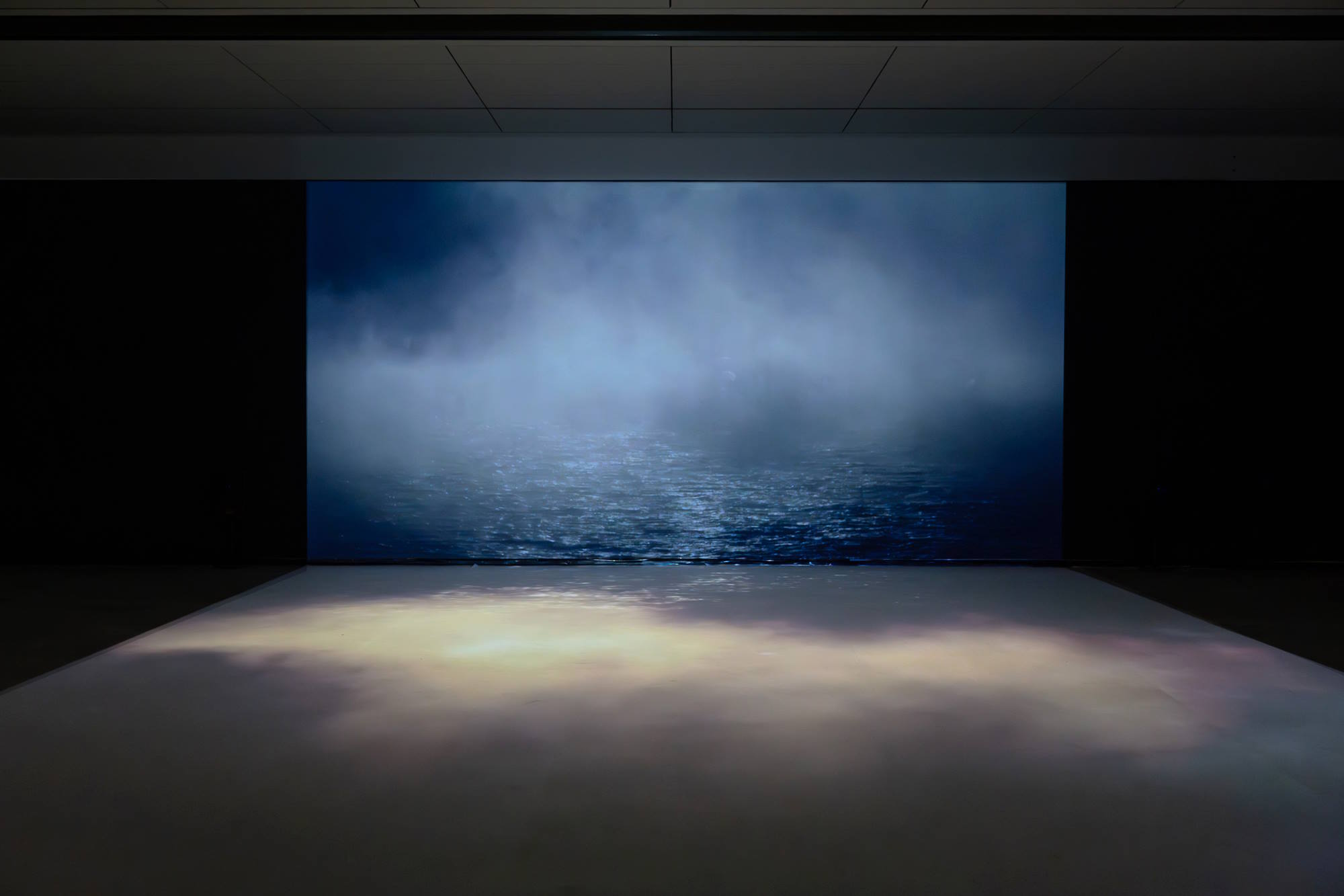 Lee Yanor, COME ABOUT, Video Installation. Installation view. Photo: Daniel Hanoch