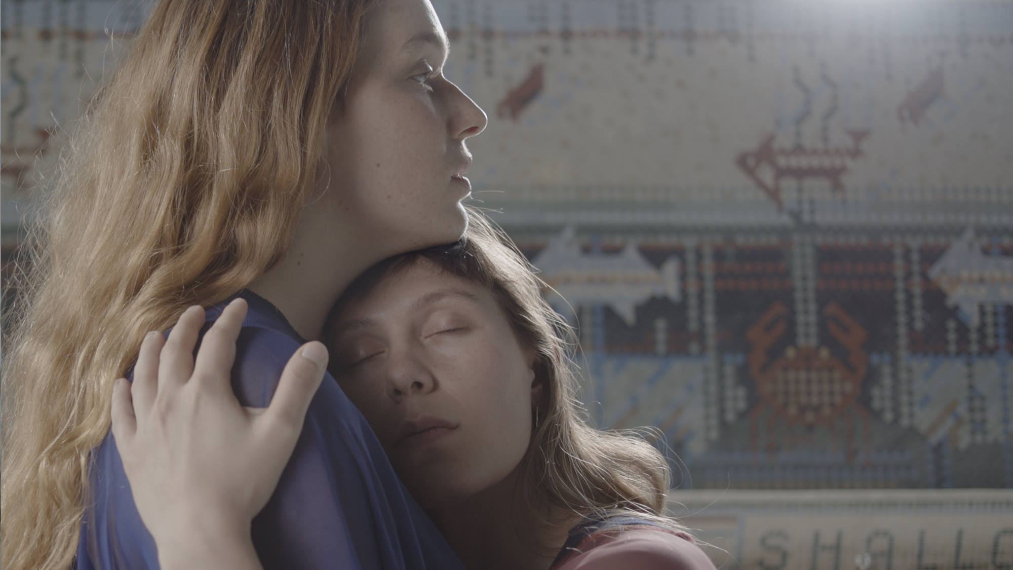 רננה אלדור, צילום מתוך עבודת הווידאו "בראשית", 2025