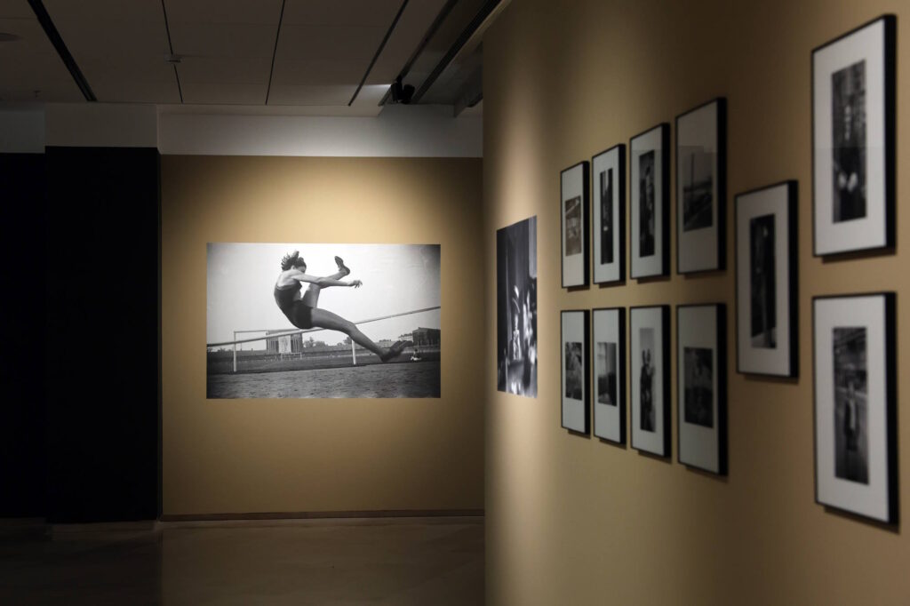 סיור מודרך למבוגרים בתערוכה: האחים חנקין: זיכרונות מקבילים