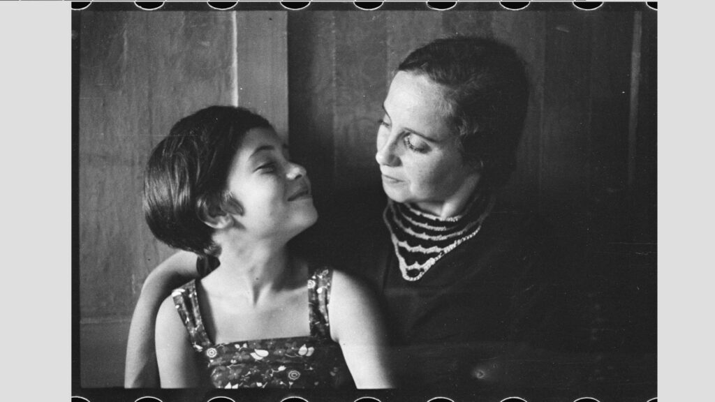 פרידה וגלינה חנקין, לנינגרד, שנות ה־30. צילום: יעקב חנקין