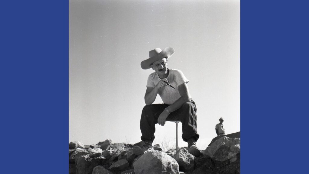 יגאל ידין בחפירה ארכאולוגית, 1959. צילום: ורנר בראון