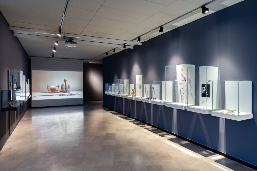 The Tel Aviv Biennale of Crafts and Design: Works and Days. Installation view of the central exhibition at the Rothschild Center. Photo: Daniel Hanoch
